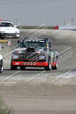 media/Sep-28-2024-24 Hours of Lemons (Sat) [[a8d5ec1683]]/1140am (Outside Grapevine)/